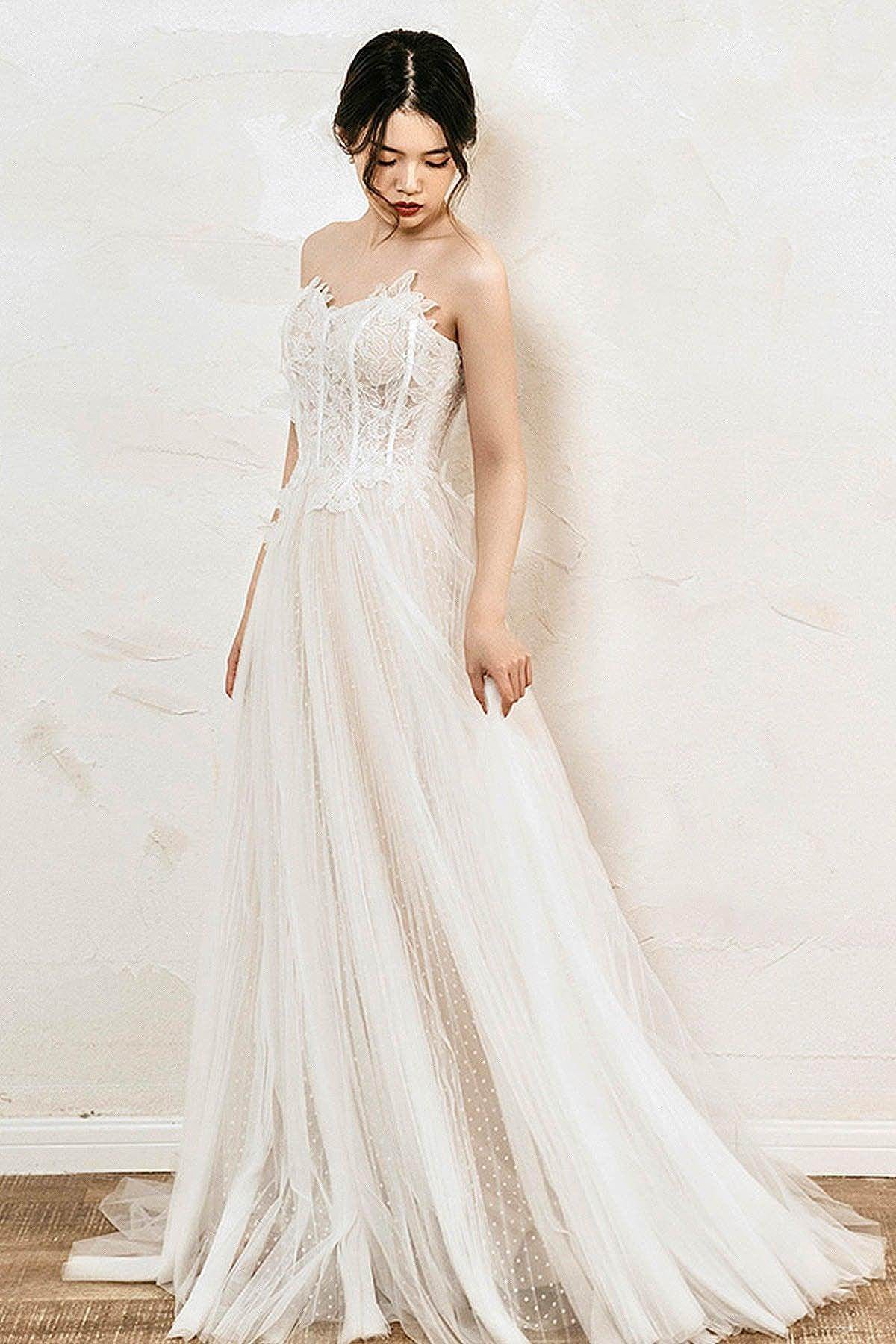 A-Line Sweep-Brush Train Tulle Wedding Dress CW3033 - COCOMELODY